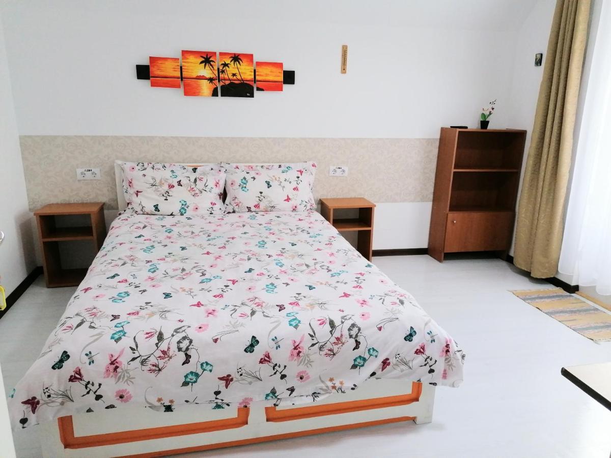Teo Guest Rooms Baile Felix Exterior photo